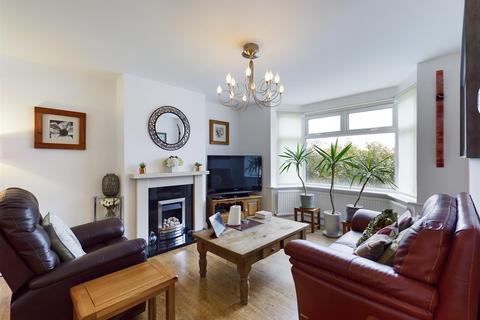 71 Foxearth Road, South Croydon, CR2 8EL