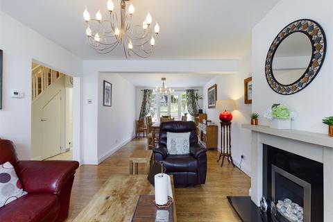 71 Foxearth Road, South Croydon, CR2 8EL