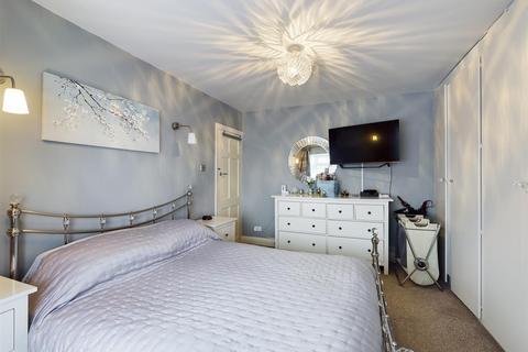 71 Foxearth Road, South Croydon, CR2 8EL
