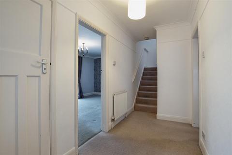 11 Harbledown Road, South Croydon, CR2 8RH