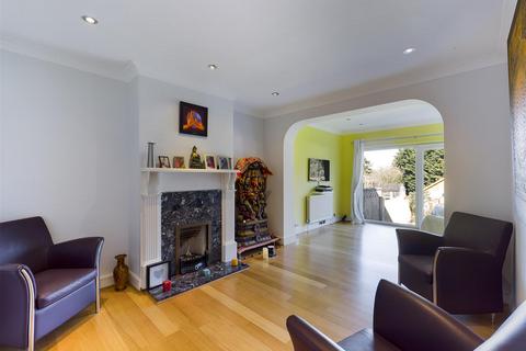 4 bedroom semi-detached house for sale, Benhurst Gardens, South Croydon, Surrey