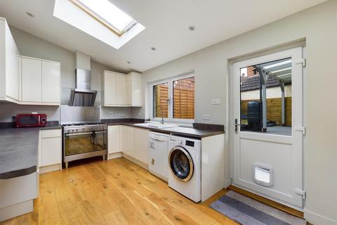 160 Dunley Drive, New Addington, Croydon, CR0 0RE