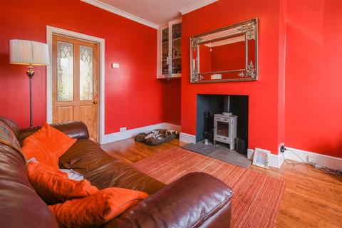 12 Beech Grove, Darwen, BB3 0AP