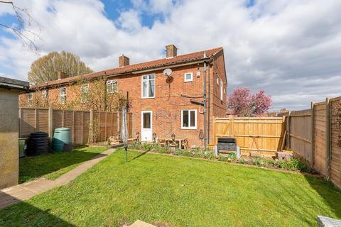 12 Cherry Tree Green, South Croydon, CR2 9BL
