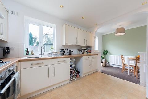 12 Cherry Tree Green, South Croydon, CR2 9BL