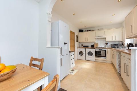 12 Cherry Tree Green, South Croydon, CR2 9BL