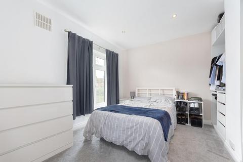 12 Cherry Tree Green, South Croydon, CR2 9BL