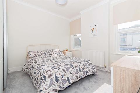 37a Queen Street, Worthing, BN14 7BL
