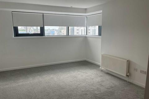 10/1, 1 Meadowside Quay Square, Glasgow, G11 6BS