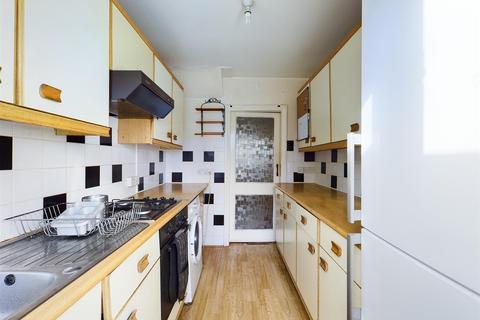 86 Foxearth Road, South Croydon, CR2 8EE