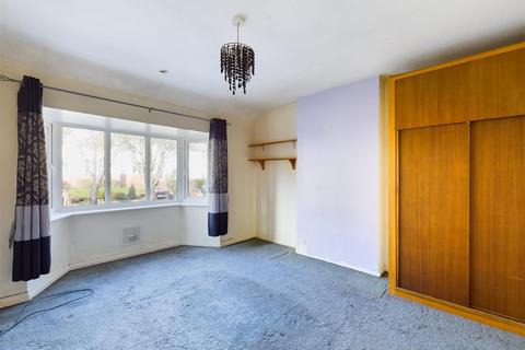86 Foxearth Road, South Croydon, CR2 8EE