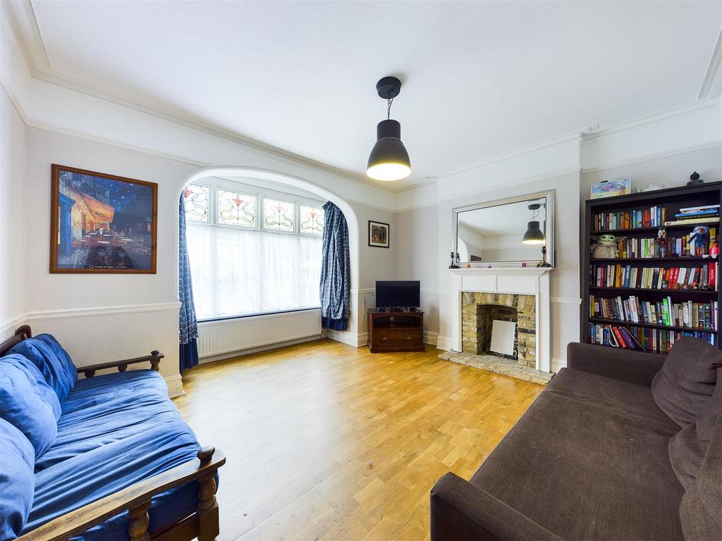 Mayfield Road, South Croydon 2 bed flat for sale £325,000