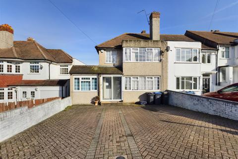 136 Benhurst Gardens, South Croydon, CR2 8NW