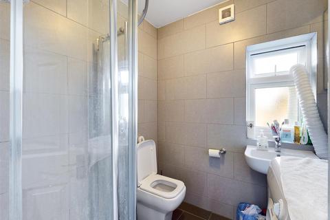 136 Benhurst Gardens, South Croydon, CR2 8NW