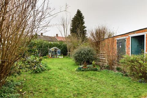 107 Arnhem Drive, New Addington, Croydon, CR0 0EF