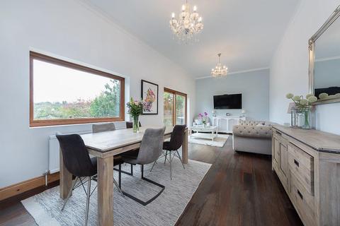 1b Riddlesdown Avenue, Purley, CR8 1JH