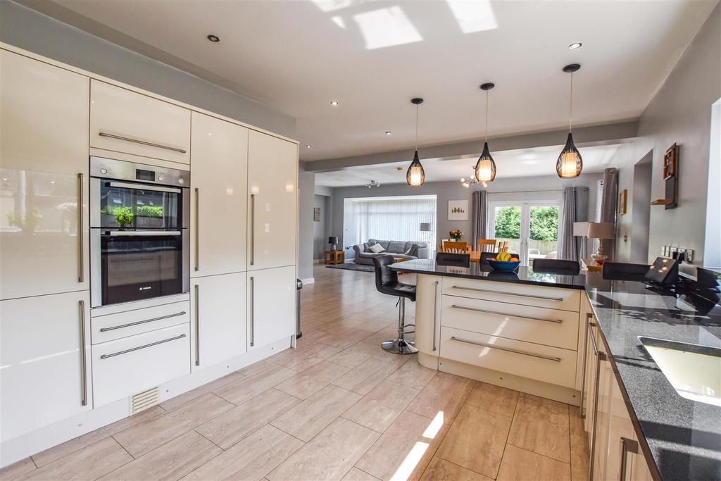 Beech Hill Road, Swanland, North Ferriby 4 bed detached house £799,950
