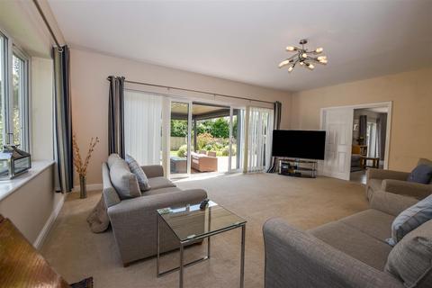 Jesern Beech Hill Road, Swanland, North Ferriby, HU14 3QY