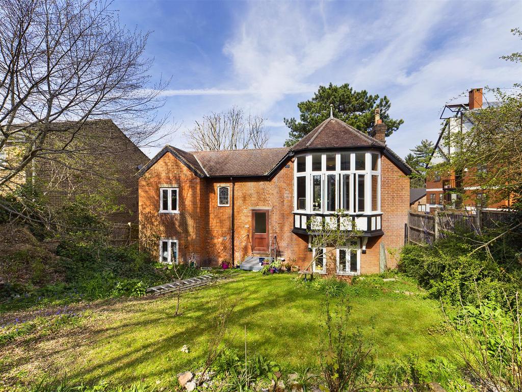 Warren Road, Purley 4 bed detached house for sale £800,000