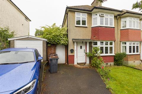 64 Crossways, South Croydon, CR2 8JN