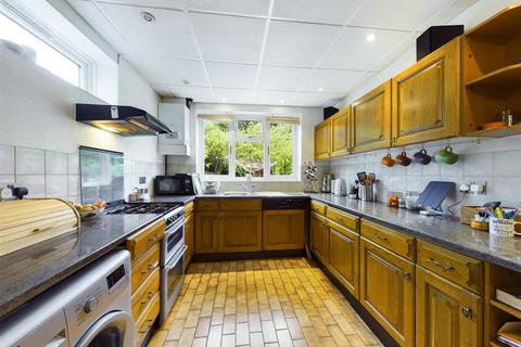 64 Crossways, South Croydon, CR2 8JN