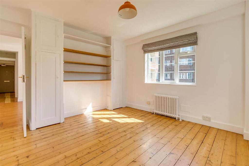 243 Chiswick Village-2.jpg