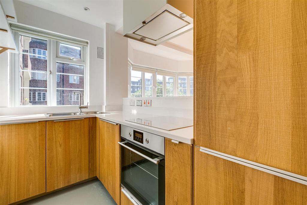 243 Chiswick Village-8.jpg