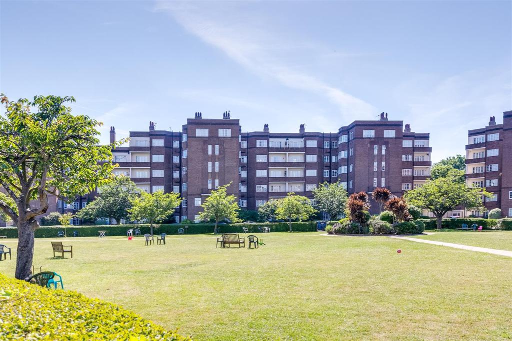 243 Chiswick Village-15.jpg