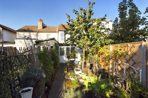 11 Addington Road, Croydon, CR0 3LW