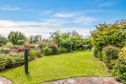 61 Bradstock Road, Epsom, KT17 2LE
