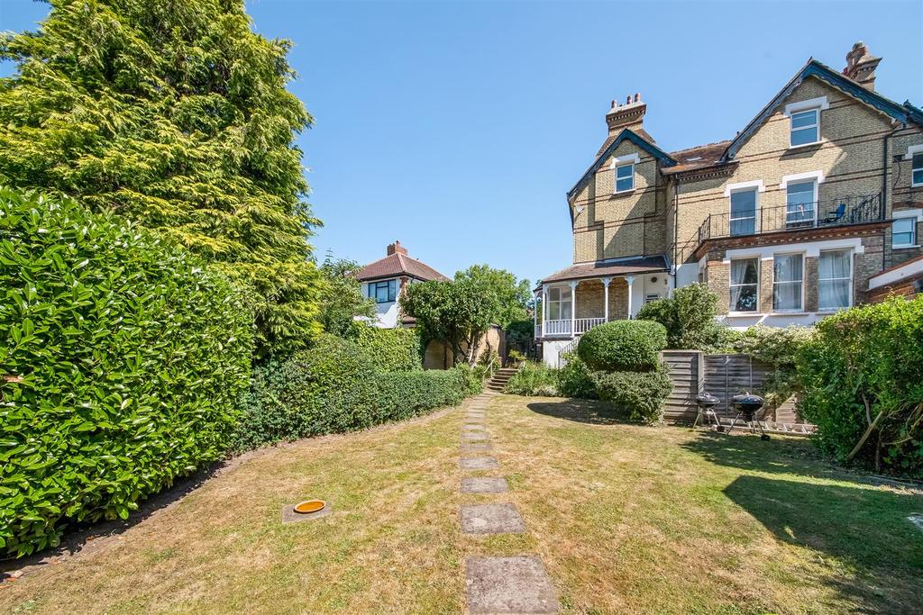 South facing communal garden/rear elevation