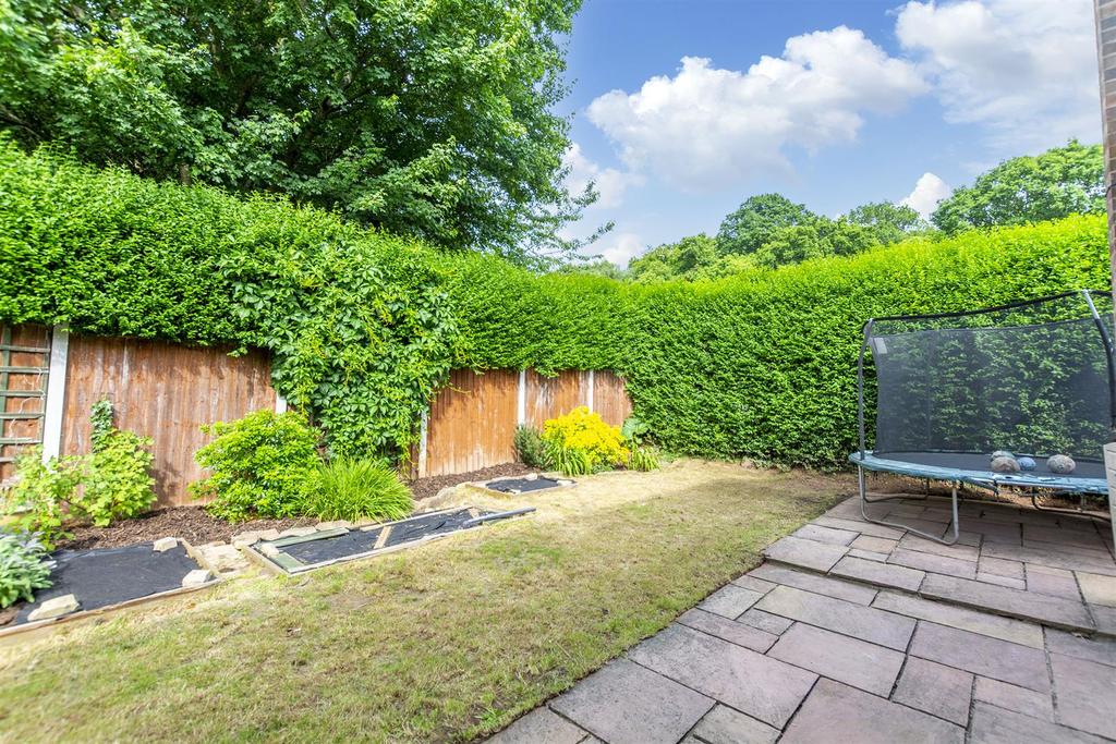Side and rear gardens