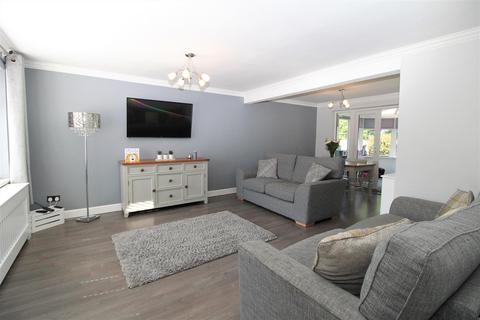11 Bracken Close, Dinnington, Newcastle Upon Tyne, NE13 7LY