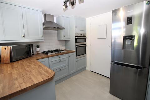 11 Bracken Close, Dinnington, Newcastle Upon Tyne, NE13 7LY