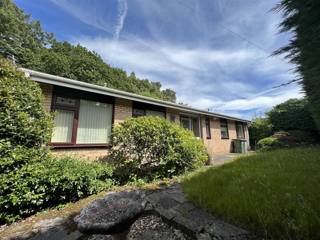 Pensby Road, Heswall, Wirral 3 bed detached bungalow for sale £325,000