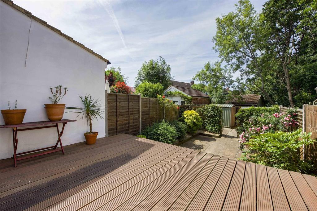 Mill Road, Twickenham 4 bed terraced house £725,000