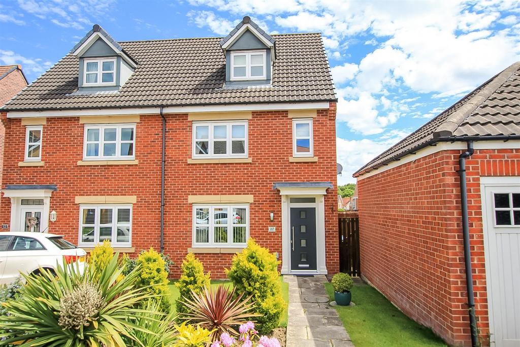 Wakenshaw Drive, Newton Aycliffe 4 bed semidetached house for sale £