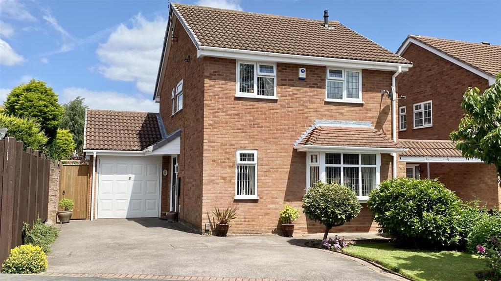Kent Drive, Hinckley 4 bed detached house £325,000