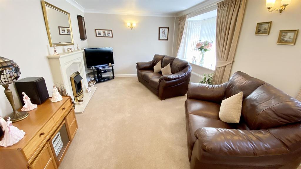 Kent Drive, Hinckley 4 bed detached house £325,000