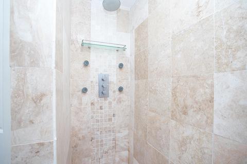 63 East Cliff, Folkestone, CT19 6BX