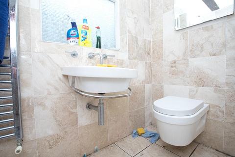 63 East Cliff, Folkestone, CT19 6BX