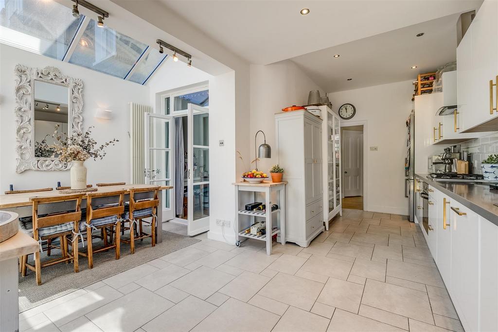 Living/dining room