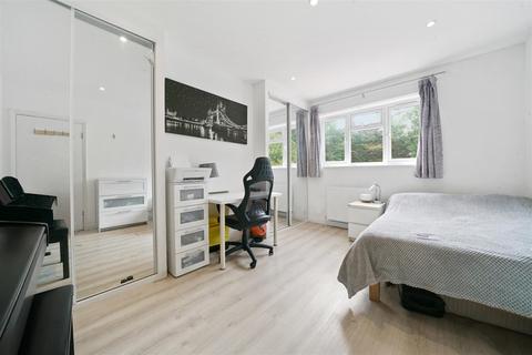 4 bedroom semi-detached house for sale - Sherrick Green Road, Willesden Green