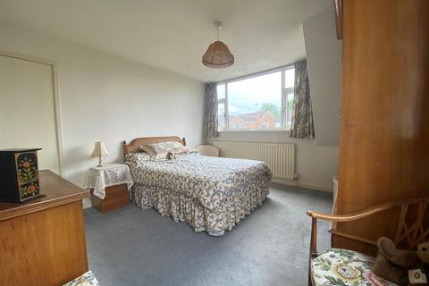 17 Blacklow Road, Warwick, CV34 5SZ