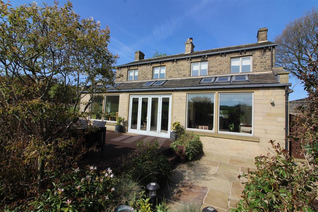 Highwood Lane, Kirkburton, Huddersfield 4 bed detached house for sale