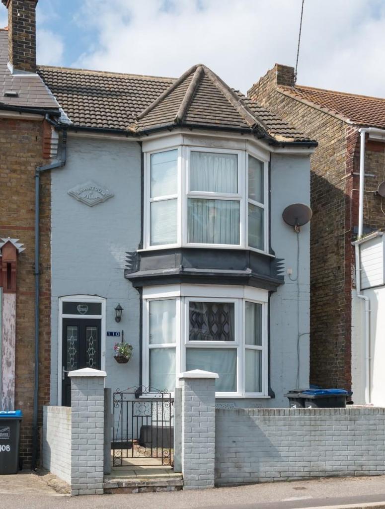 Hereson Road, Ramsgate 3 bed semidetached house £1,300 pcm (£300 pw)