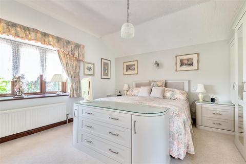 Thornebrook Cadhay Lane, Ottery St Mary, EX11 1QZ