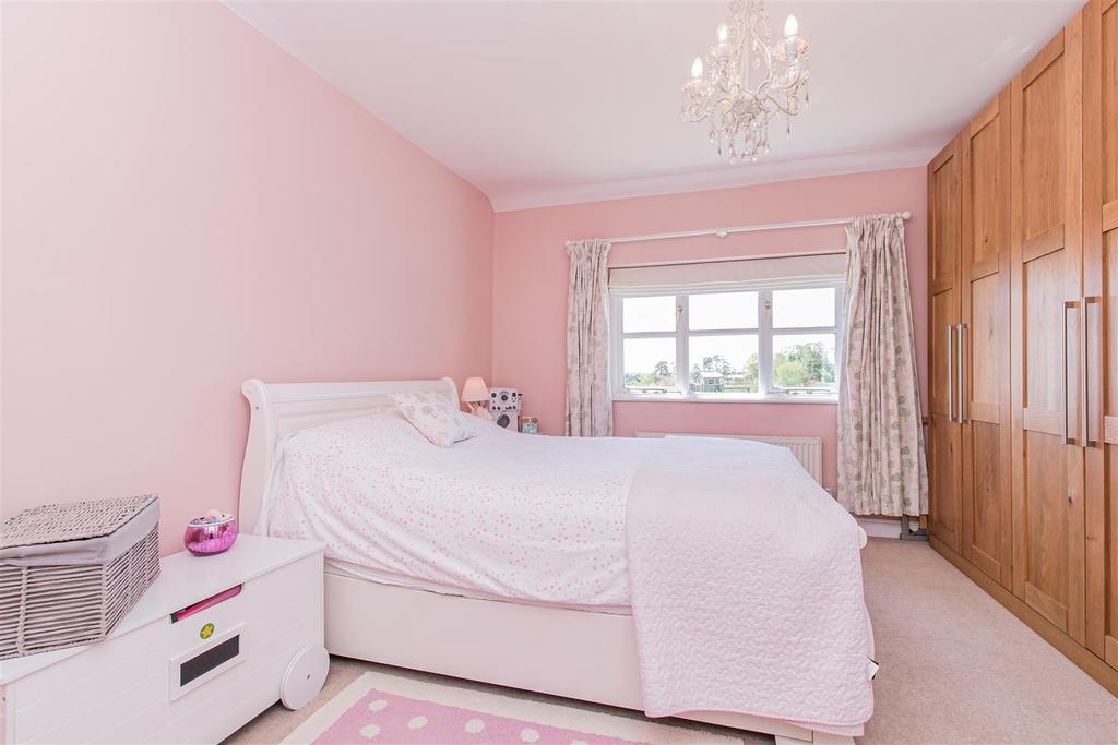 Bedroom 2.jpg
