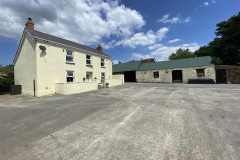 3 bedroom property with land for sale - Henfwlch Road, Carmarthen
