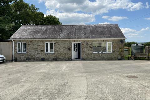 Llyscynnen Henfwlch Road, Carmarthen, SA33 6AJ